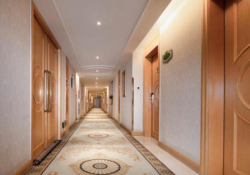 Vienna Hotel Yueyang Huarong Avenue