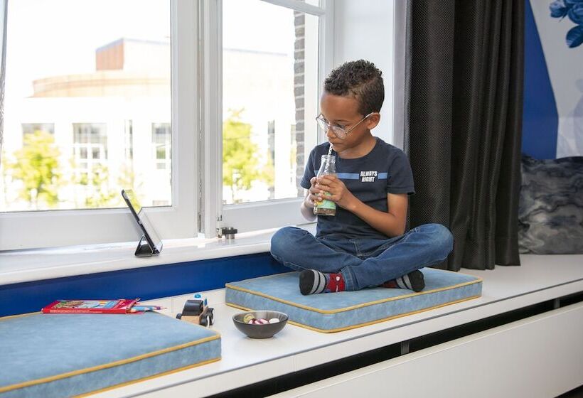 Eden Studios And Apartments