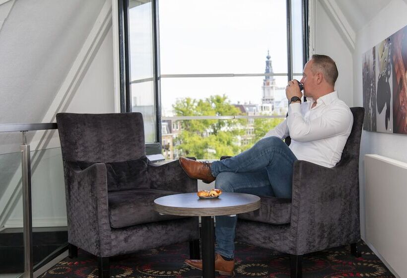 Eden Studios And Apartments