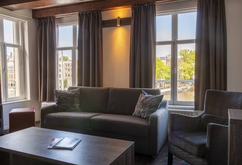 Eden Studios And Apartments