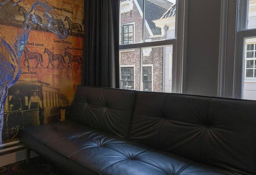 Eden Studios And Apartments