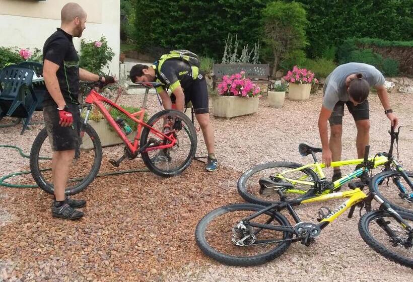 ホテル Auberge De La Chaloire