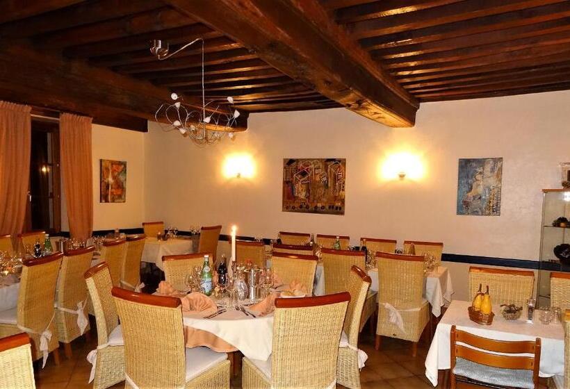 ホテル Auberge De La Chaloire