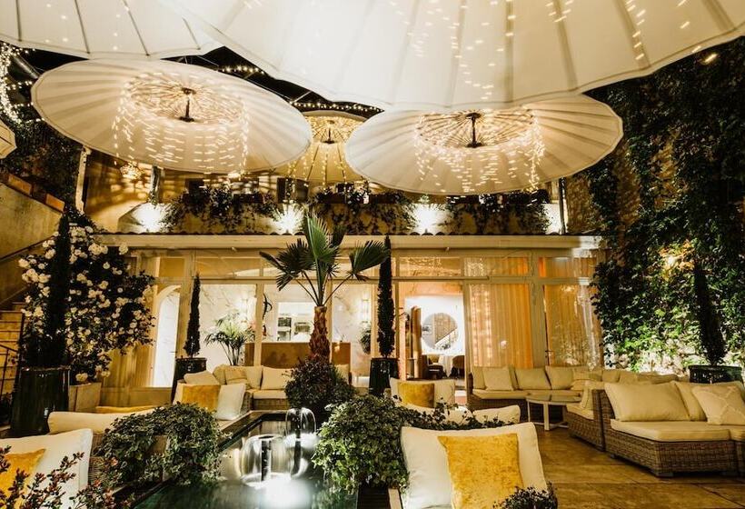 ホテル Auberge De Saint Rémy   Hôtel   Restaurant Gastronomique étoilé   Saint Rémy De Provence