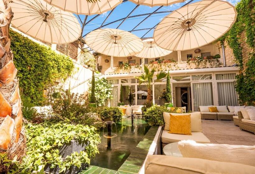 ホテル Auberge De Saint Rémy   Hôtel   Restaurant Gastronomique étoilé   Saint Rémy De Provence