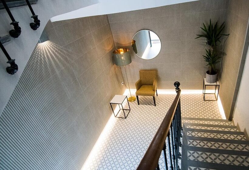 ホテル Auberge De Saint Rémy   Hôtel   Restaurant Gastronomique étoilé   Saint Rémy De Provence