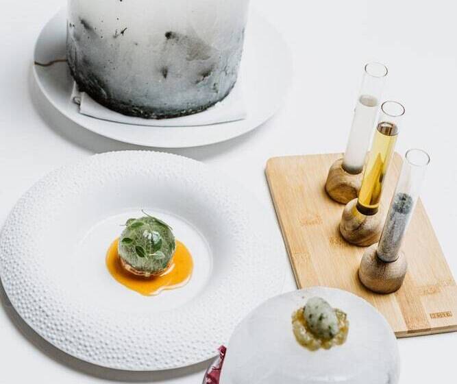 ホテル Auberge De Saint Rémy   Hôtel   Restaurant Gastronomique étoilé   Saint Rémy De Provence