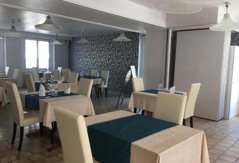 호텔 Auberge Du Calvaire