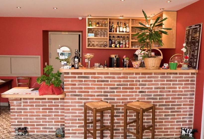 호텔 Logis Auberge Du Valburgeois