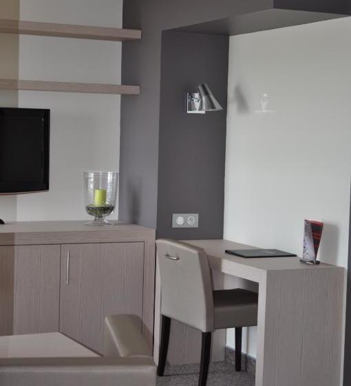 فندق Hôtel De La Baie Des Trépassés