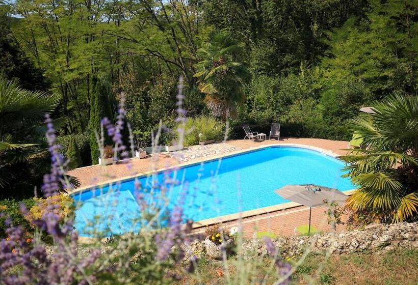 Отель De La Pagézie