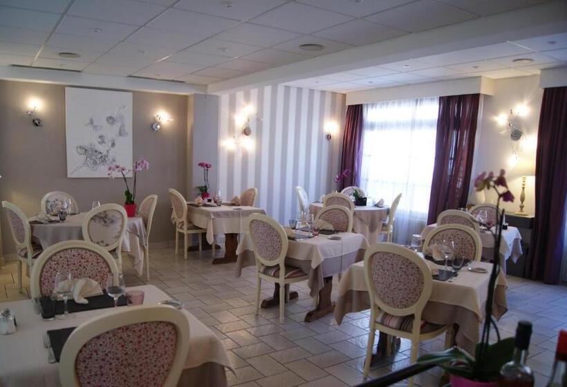 Logis Hotel Restaurant Des Voyageurs