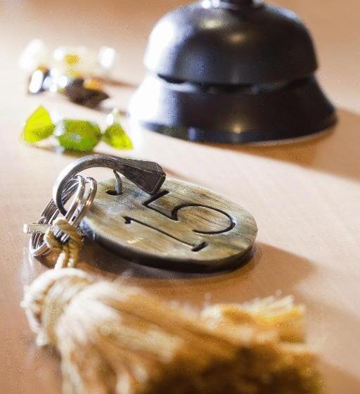 酒店 Logis Hôtel Restaurant Le Commerce