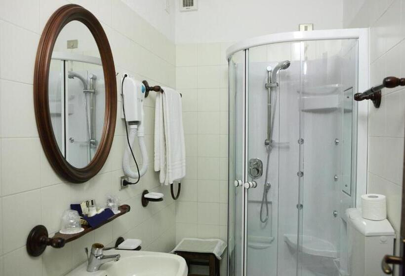 ホテル Edelweiss & Spa