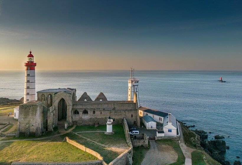 호텔 Hostellerie De La Pointe Saint Mathieu   Spa & Restaurant