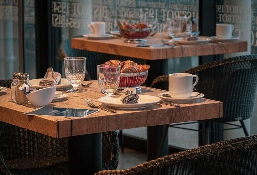 호텔 Hostellerie De La Pointe Saint Mathieu   Spa & Restaurant