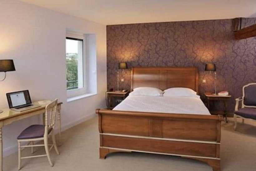 בית מלון כפרי Hostellerie Du Forez