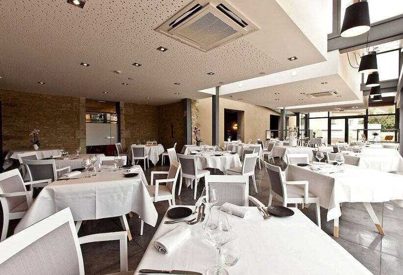 ホテル Hostellerie Saint Germain