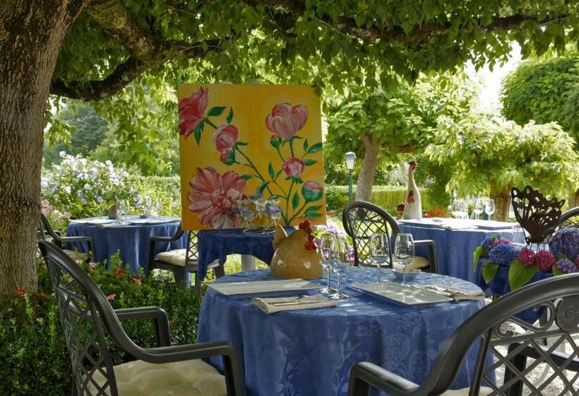 酒店 Logis Hôtel Hostellerie Saint Jacques