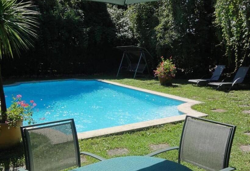 فندق Hostellerie Sarrasine  Macon Est