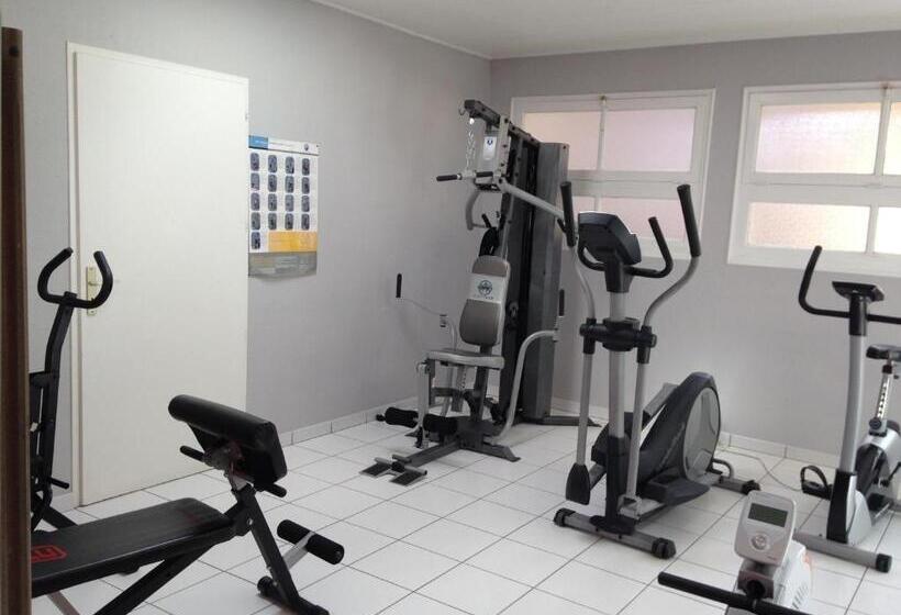 فندق Hôtel Calme Des Pins & Spa