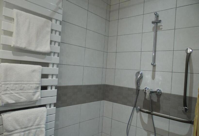 בית מלון כפרי Hôtel Du Petit Matelot