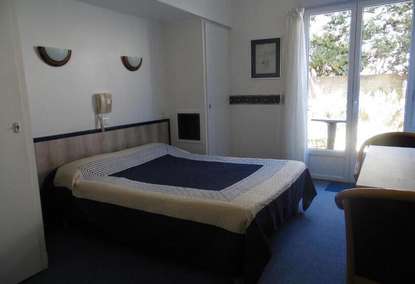 בית מלון כפרי Hôtel Du Petit Matelot