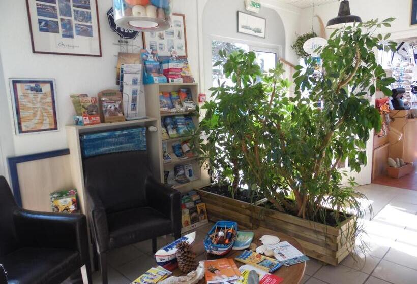 בית מלון כפרי Hôtel Du Petit Matelot