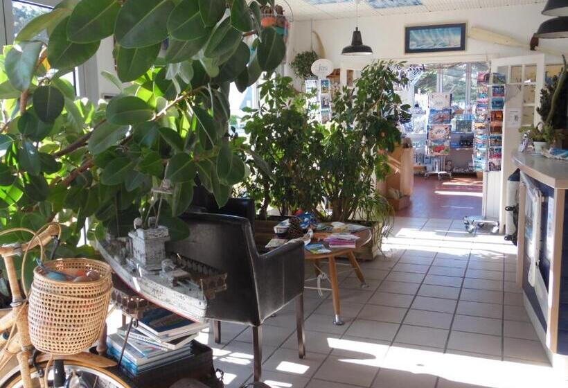 בית מלון כפרי Hôtel Du Petit Matelot