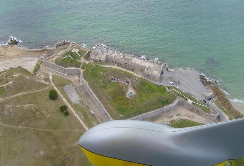 בית מלון כפרי Hôtel Du Petit Matelot