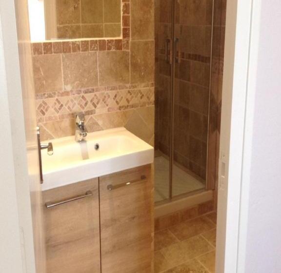 ホテル Hôtel Le Chalet Fleuri