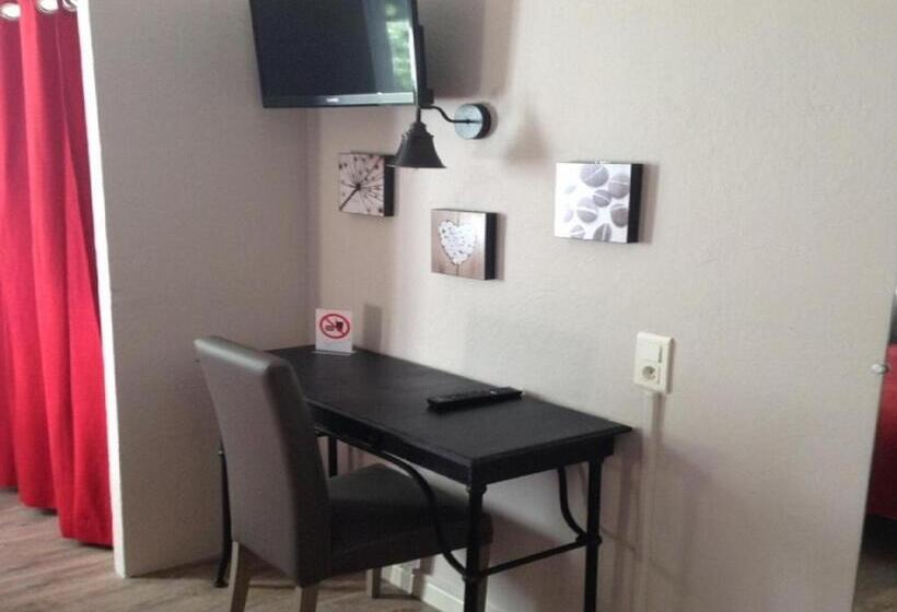 ホテル Hôtel Le Chalet Fleuri