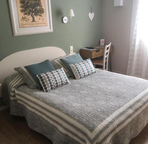 ホテル Hôtel Le Chalet Fleuri