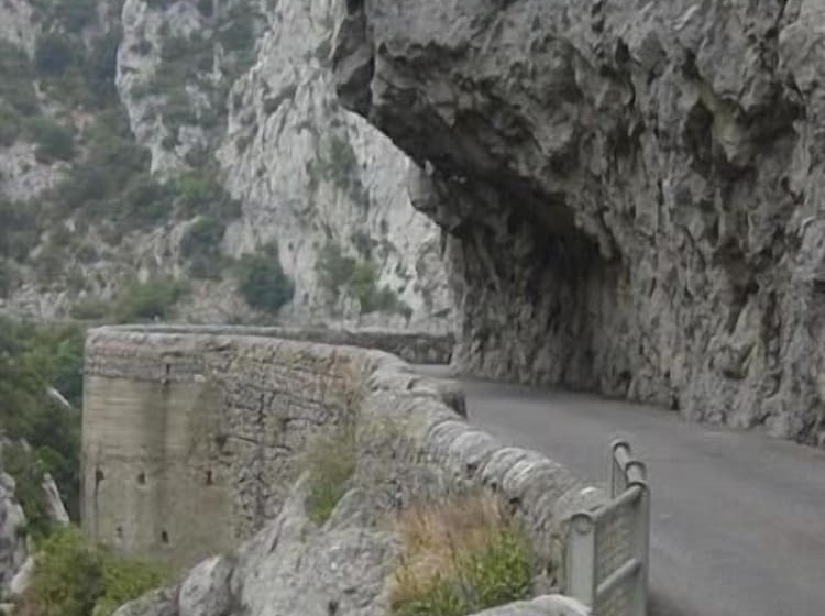 Отель Hôtel Le Châtelet Logis