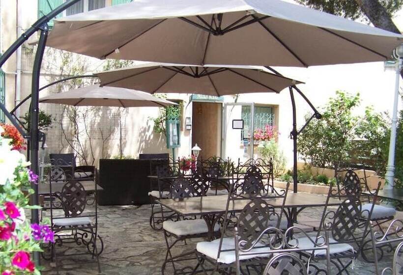 בית מלון כפרי Hôtel Le Clos Des Pins