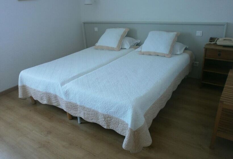 בית מלון כפרי Hôtel Le Clos Des Pins