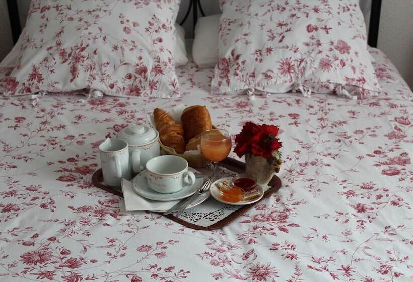 בית מלון כפרי Hôtel Le Clos Des Pins