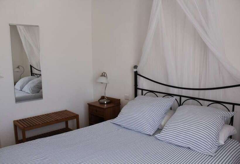 בית מלון כפרי Hôtel Le Clos Des Pins