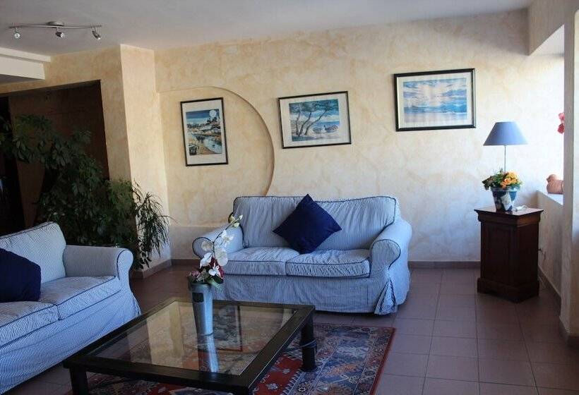 בית מלון כפרי Hôtel Le Clos Des Pins