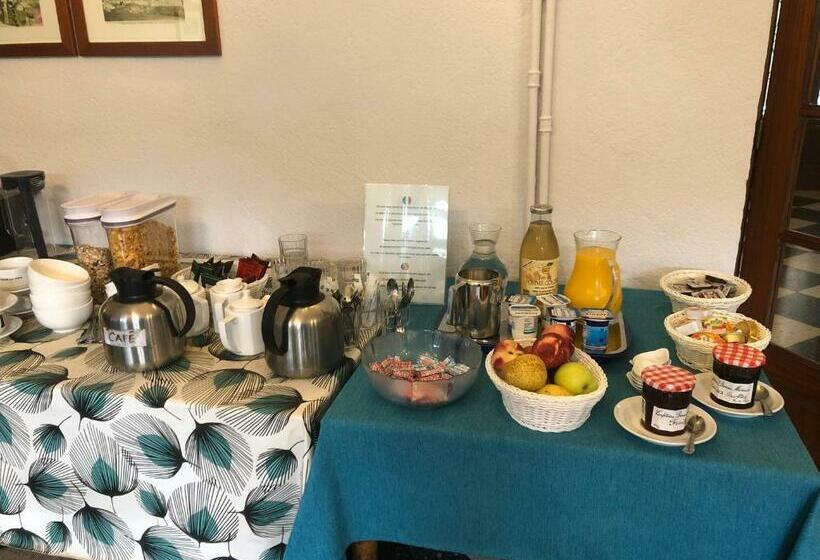 Отель Hôtel Val Du Tech