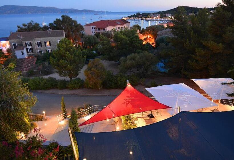 בית מלון כפרי Les Eucalyptus