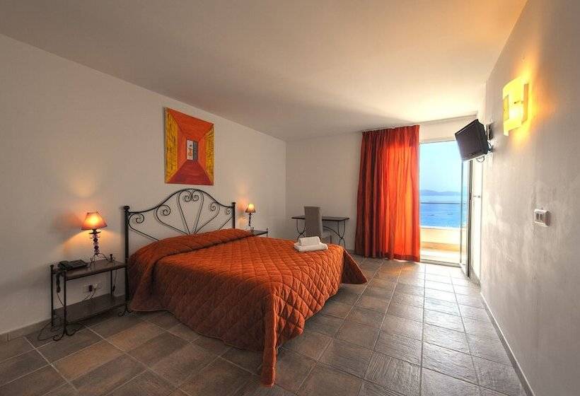 בית מלון כפרי Les Eucalyptus