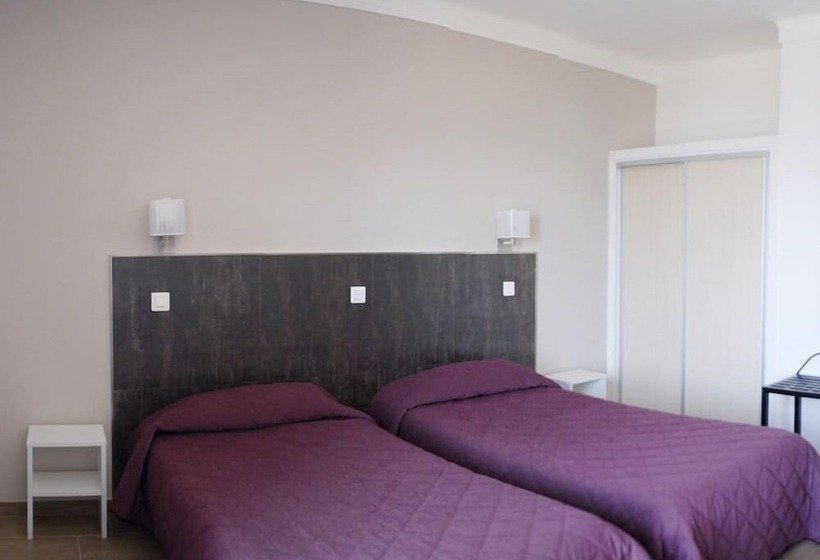 בית מלון כפרי Les Eucalyptus