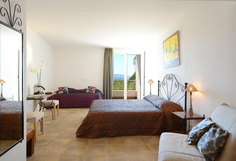 בית מלון כפרי Les Eucalyptus