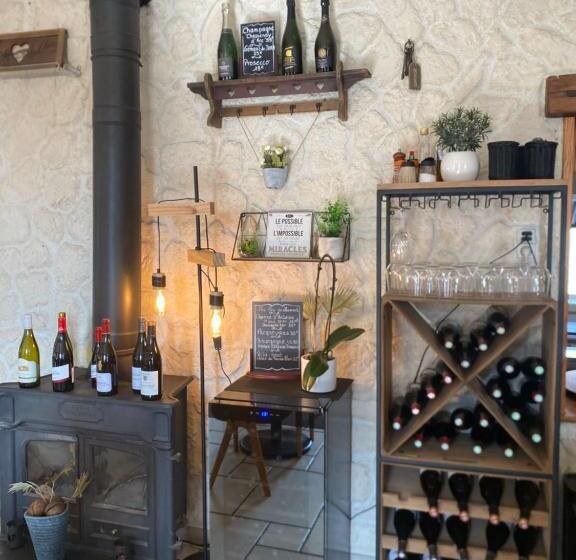 Отель Hôtel Restaurant Des Lacs