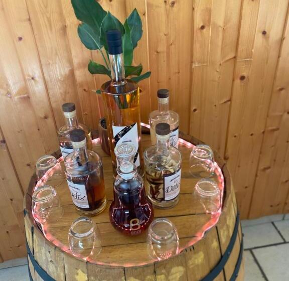 Отель Hôtel Restaurant Des Lacs