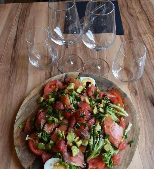 Отель Hôtel Restaurant Des Lacs