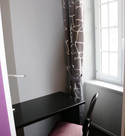 ホテル Hôtel   Restaurant Eugenie