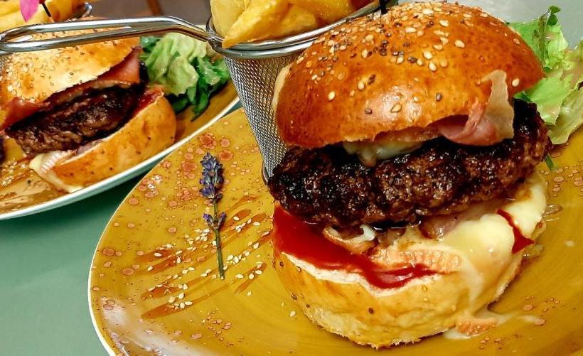 ホテル Hôtel Restaurant L'industrie