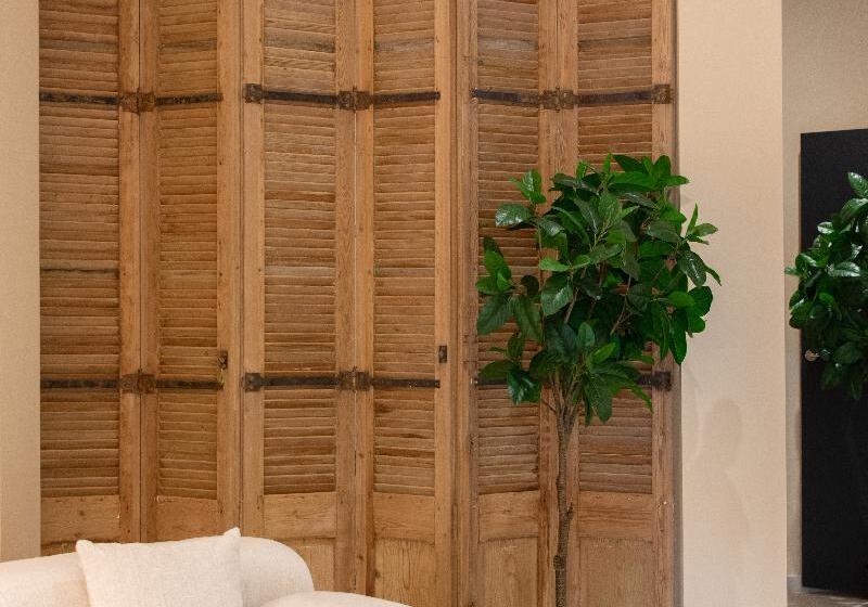 בית מלון כפרי Hôtel Restaurant Le Colombier